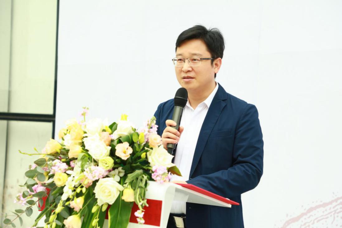福田区委常委,宣传部部长高大伟代表福田区委区政府向嘉宾表示欢迎.
