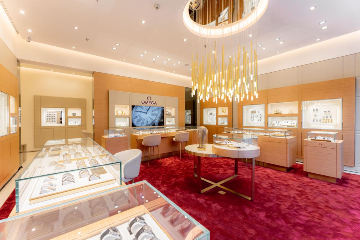 67欧米茄深圳万象城旗舰店全面升级