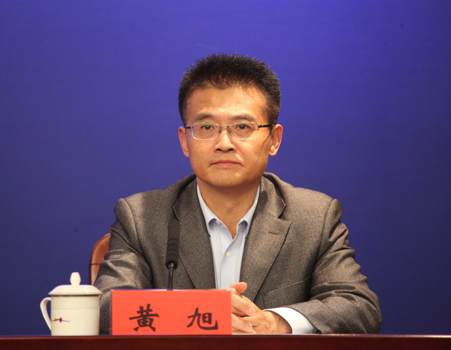 嘉宾:市建筑工务署副署长 黄旭