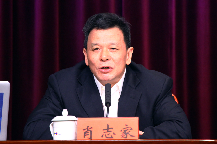 嘉宾:市地方金融监督管理局党组成员,二级巡视员 肖志家
