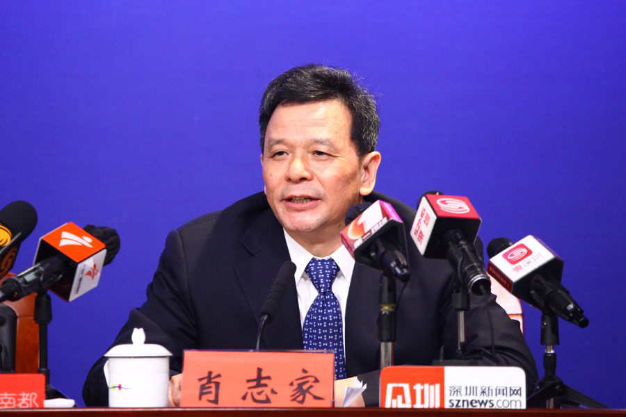 嘉宾:市地方金融监管局党组成员,二级巡视员 肖志家