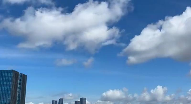 【百灵·炫】在深圳的阳台一隅，拥抱晴空