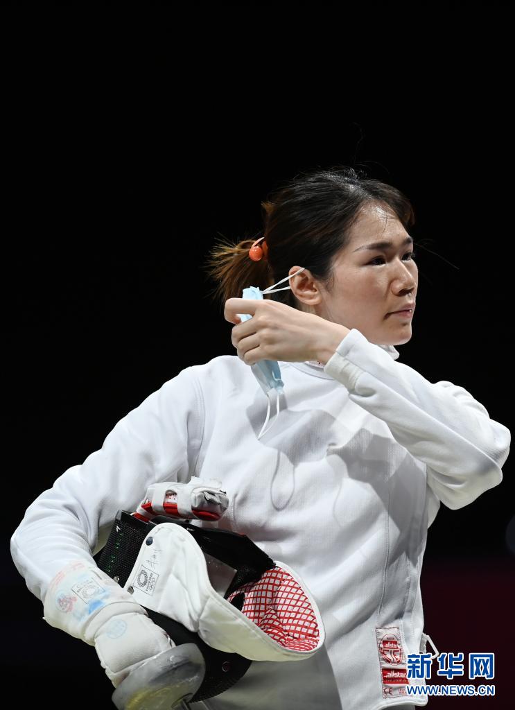 击剑女子重剑个人:朱明叶晋级16强