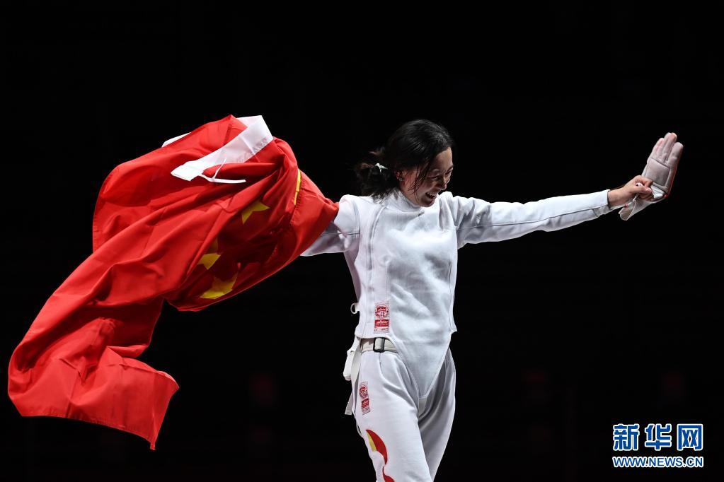当日,在东京奥运会击剑项目女子个人重剑决赛中,中国选手孙一文以11比