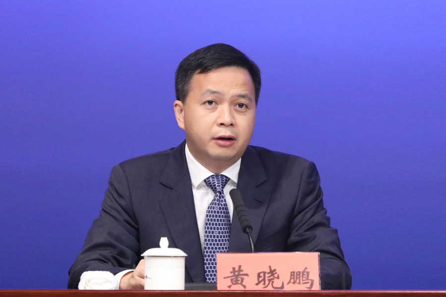 发布人:前海合作区党工委副书记,前海管理局常务副局长 黄晓鹏