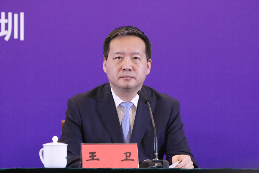 发布人深圳市龙华区委书记王卫