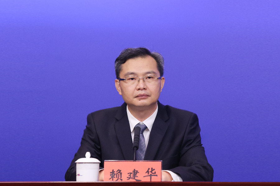 发布人罗湖区委常委区委区政府办公室主任赖建华